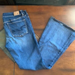 American Eagle Boho Artist Super Super Stretch Jeans 12 Bell Bottoms Flare